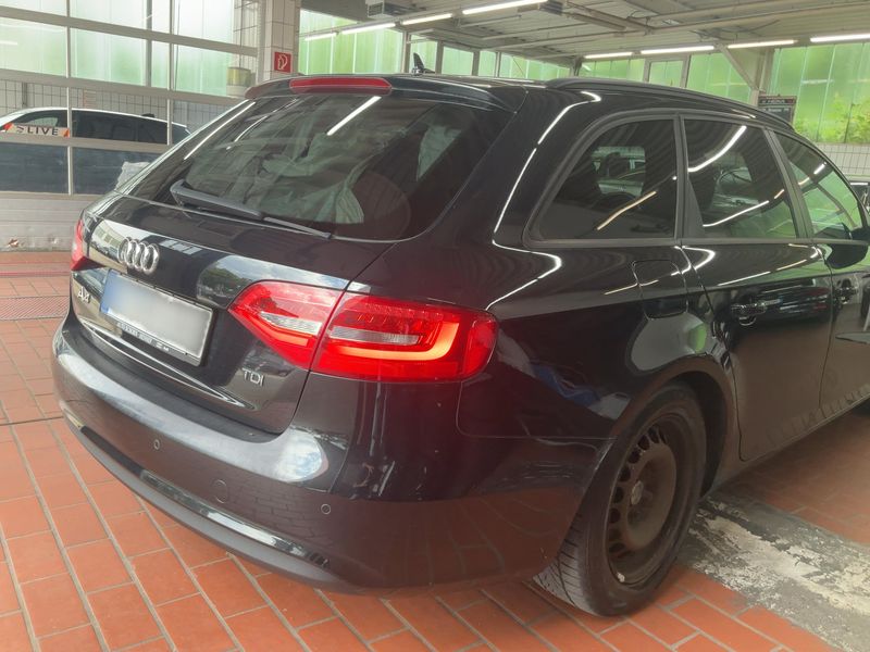 Audi A4 2.0 TDI S line Sportpaket plus 2012 – снимка 8