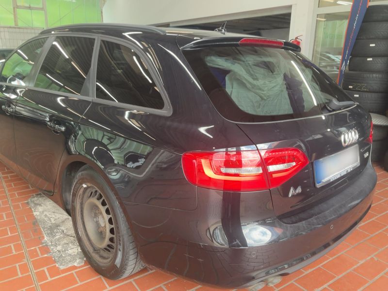 Audi A4 2.0 TDI S line Sportpaket plus 2012 – снимка 6