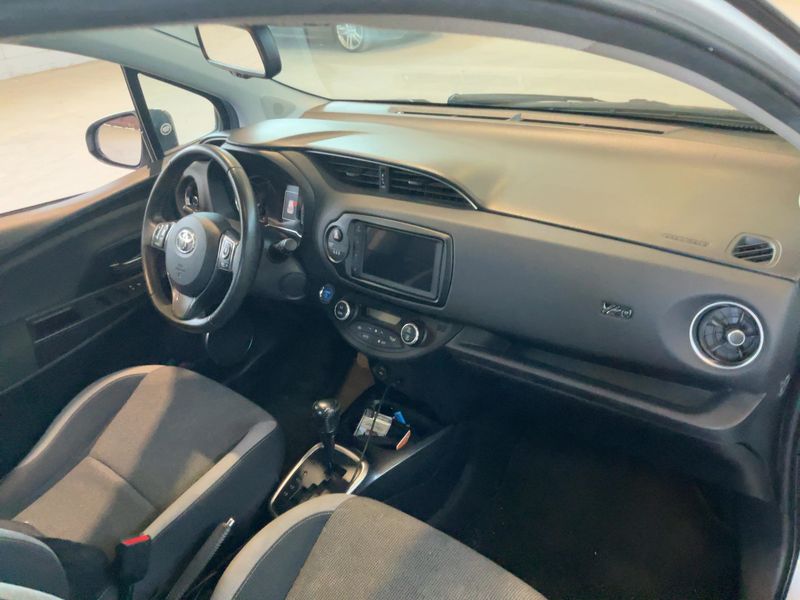 Toyota Yaris 1.5 Hybrid Y20 2019 – снимка 17