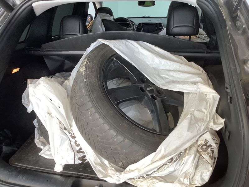 Jeep Cherokee 2.2 M-Jet Overland 4x4 2021 – снимка 15