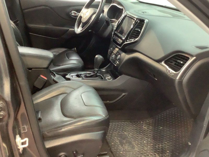 Jeep Cherokee 2.2 M-Jet Overland 4x4 2021 – снимка 17