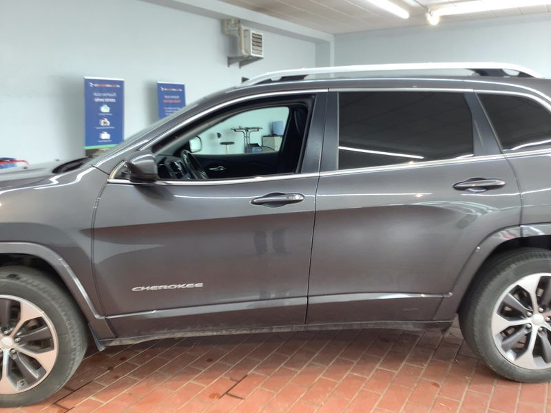 Jeep Cherokee 2.2 M-Jet Overland 4x4 2021 – снимка 4