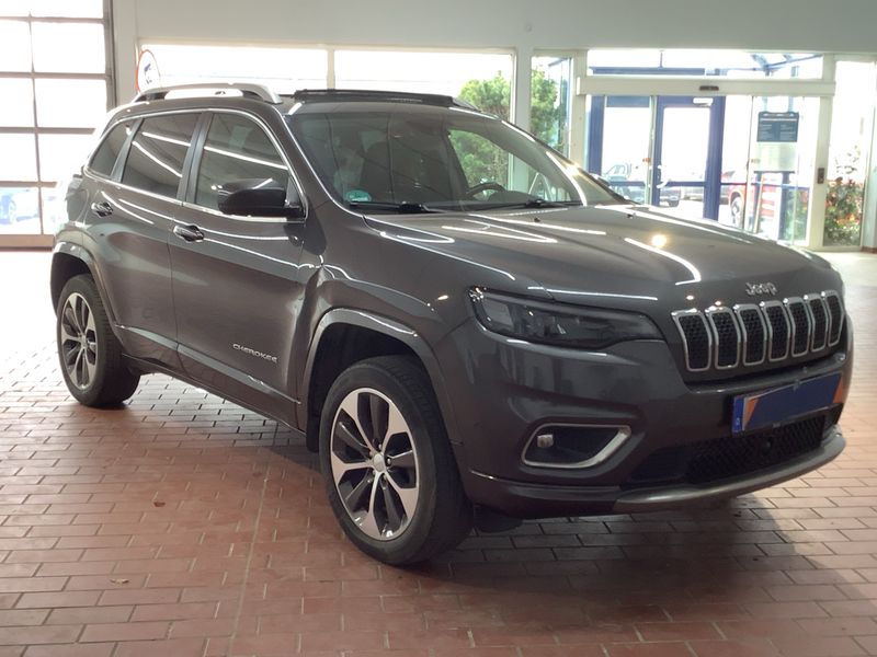 Jeep Cherokee 2.2 M-Jet Overland 4x4 2021 – снимка 12