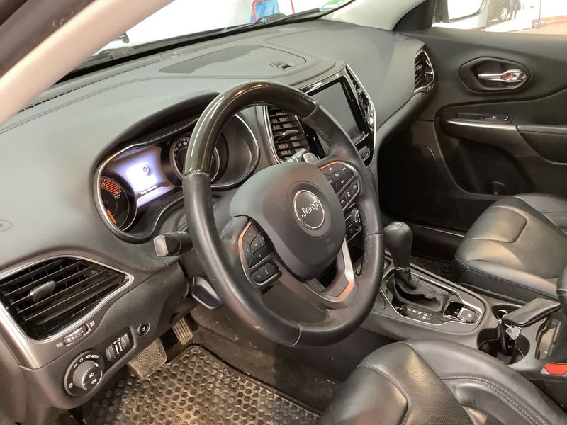 Jeep Cherokee 2.2 M-Jet Overland 4x4 2021 – снимка 33