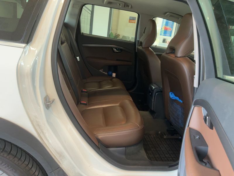 Volvo XC70 2.4 D4 Summum AWD 2016 – снимка 19