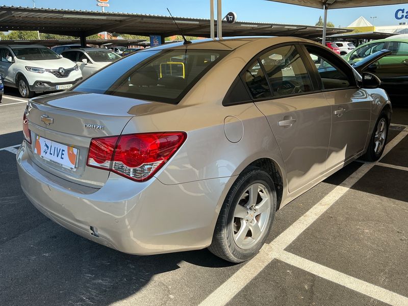 Chevrolet Cruze 1.6 LT+ 2012 – снимка 2