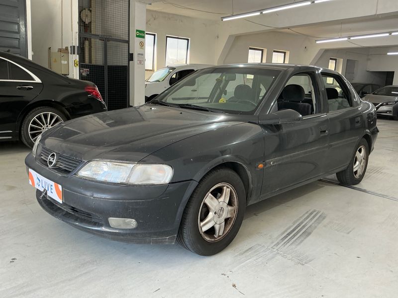 Opel Vectra 2.0 DTI Sport 1998 – снимка 1
