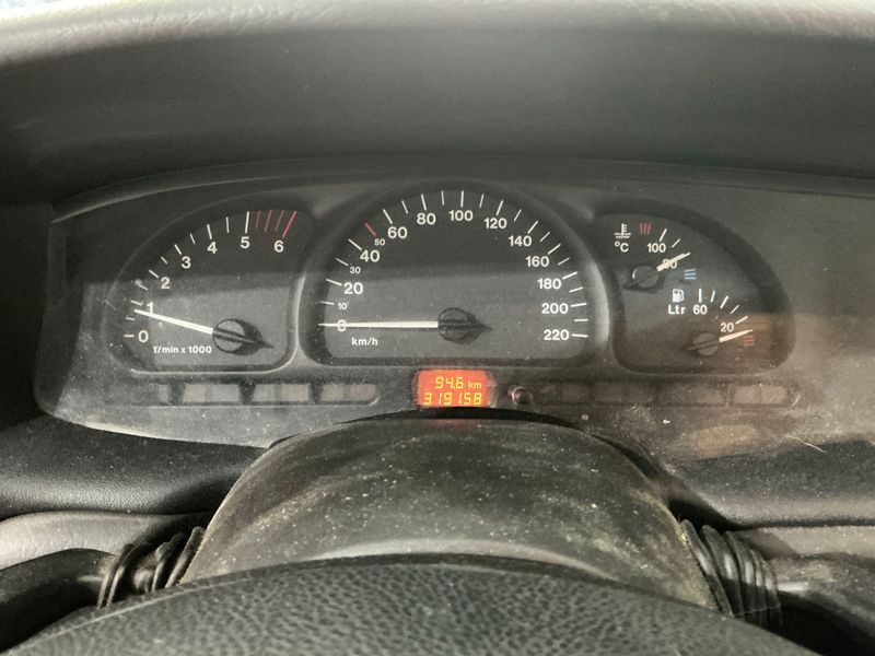 Opel Vectra 2.0 DTI Sport 1998 – снимка 4