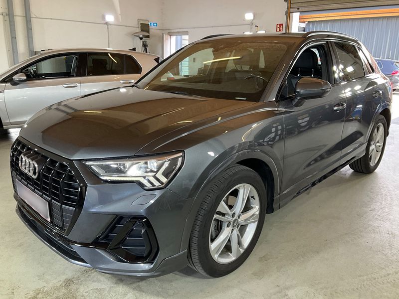 Audi Q3 35 TFSI S line 2019 – снимка 1