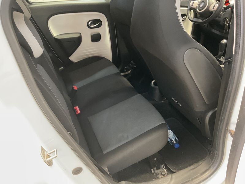Renault Twingo 1.0 SCe Expression 2015 – снимка 19