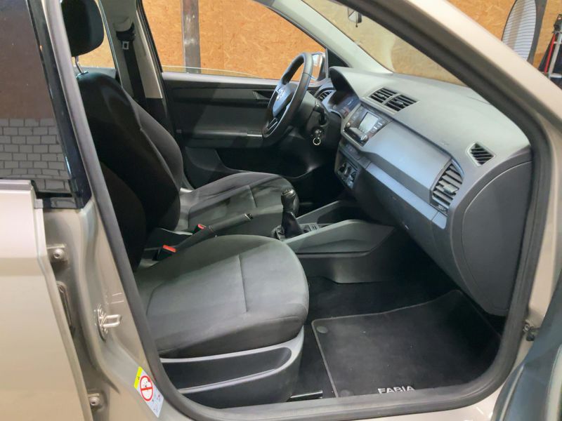 Skoda Fabia 1.0 TSI Cool Plus 2017 – снимка 17