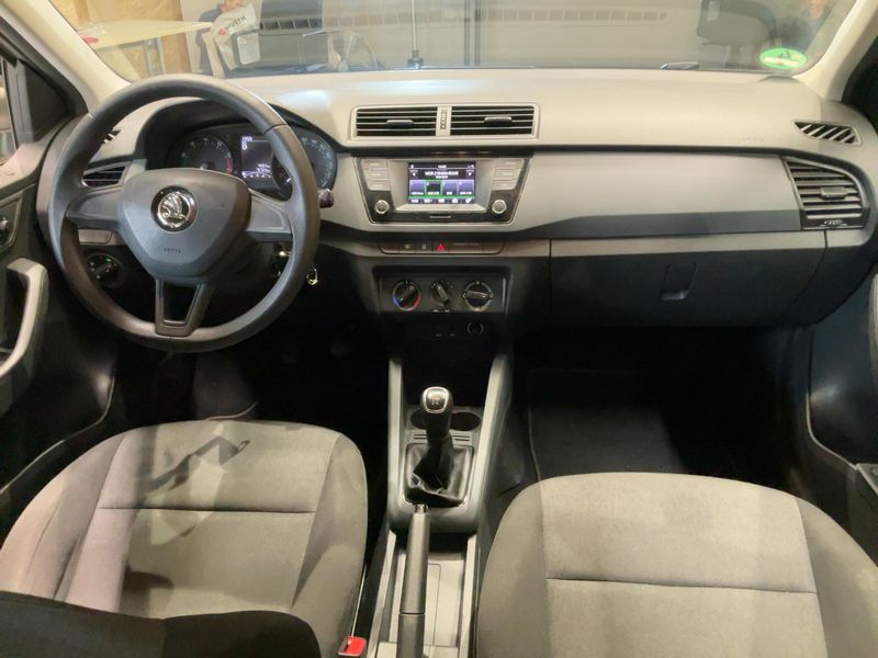 Skoda Fabia 1.0 TSI Cool Plus 2017 – снимка 18