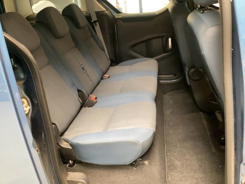 Citroen Berlingo 1.6 HDi Multispace 2010 – снимка 19