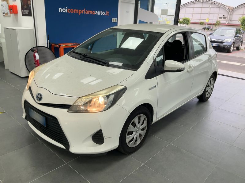 Toyota Yaris 1.5 Hybrid Lounge 2013 – снимка 1