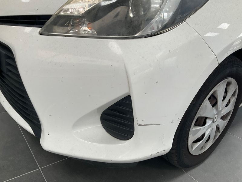 Toyota Yaris 1.5 Hybrid Lounge 2013 – снимка 34