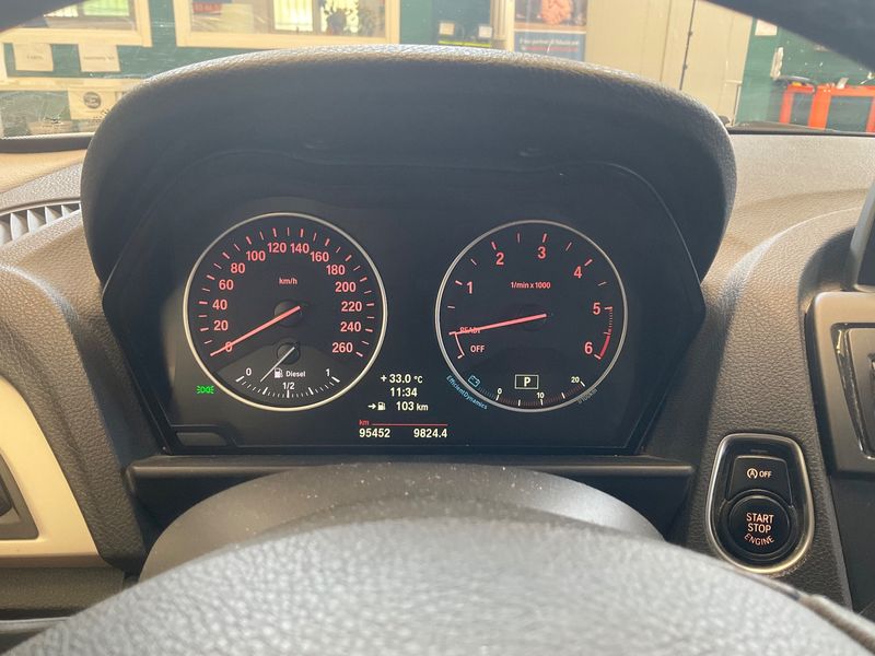 BMW 1er 118d 2015 – снимка 19