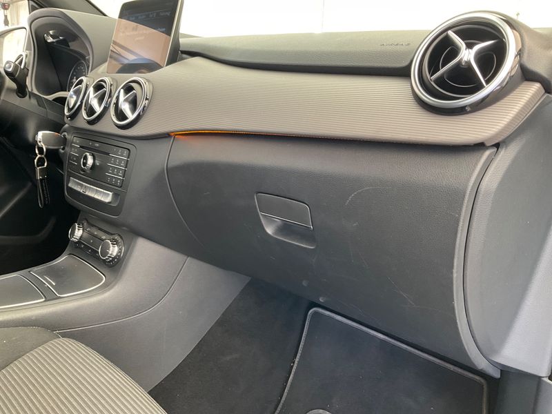 Mercedes-Benz B-Klasse B 180 Style 2017 – снимка 29
