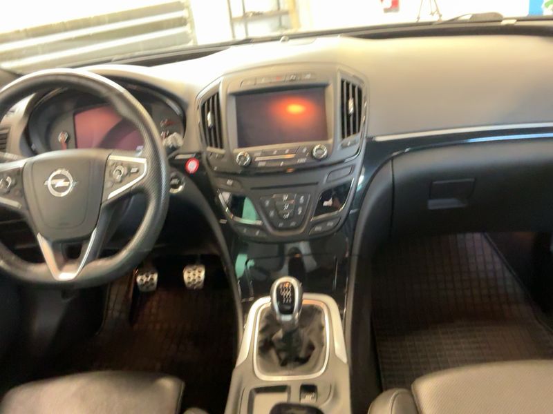 Opel Insignia Sports Tourer 2.0 CDTI Innovation 2015 – снимка 18