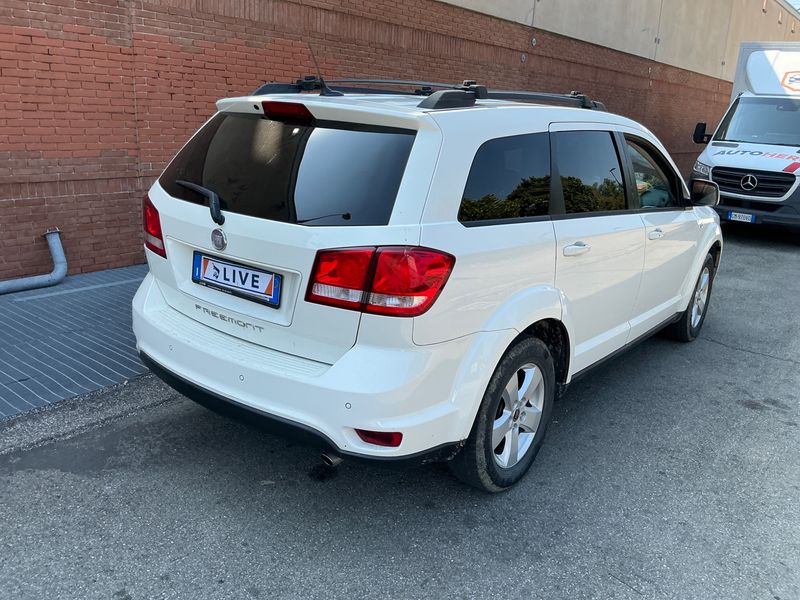Fiat Freemont 2.0 Multijet Urban 2011 – снимка 2