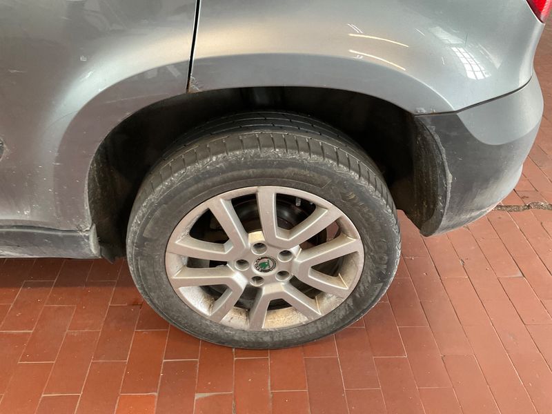 Skoda Yeti 1.8 TSI Ambition Plus Edition 4x4 2011 – снимка 29