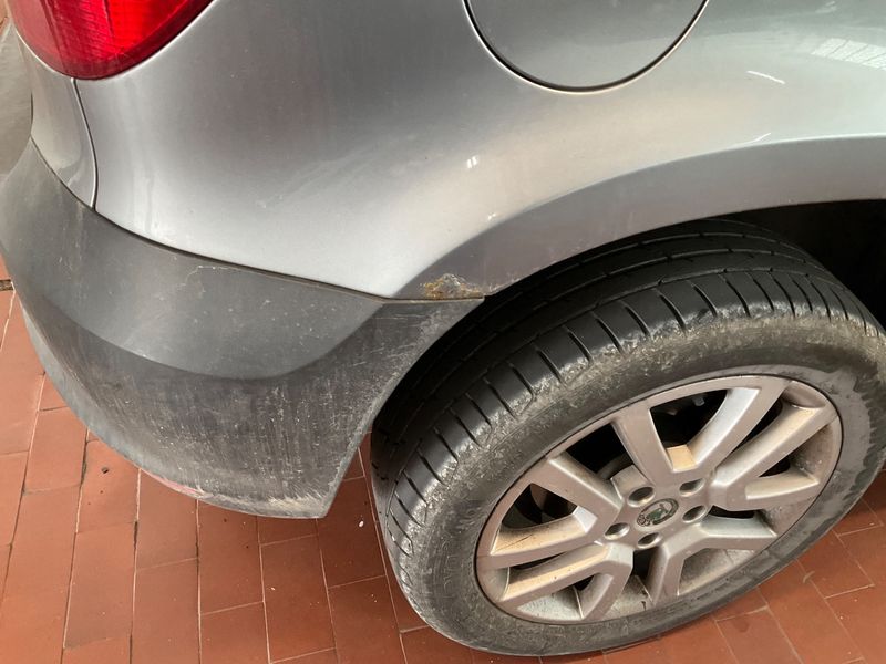 Skoda Yeti 1.8 TSI Ambition Plus Edition 4x4 2011 – снимка 23