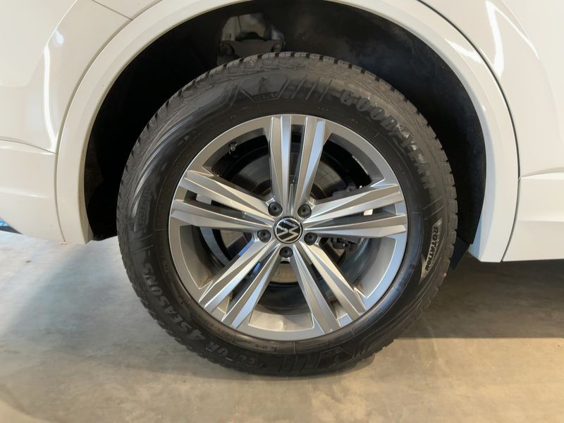 Volkswagen Touareg 3.0 V6 TDI R-Line 4Motion 2021 – снимка 9