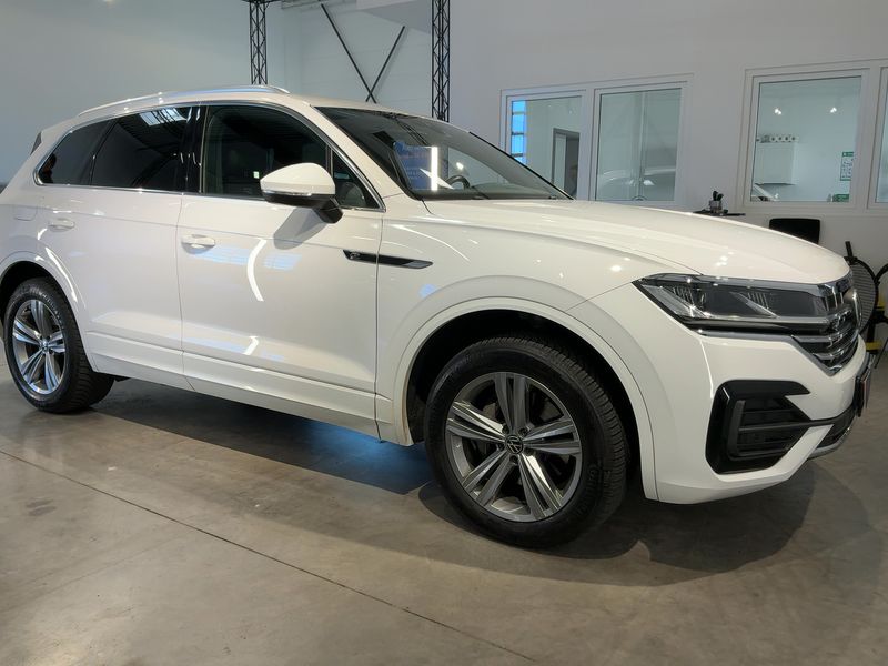 Volkswagen Touareg 3.0 V6 TDI R-Line 4Motion 2021 – снимка 12