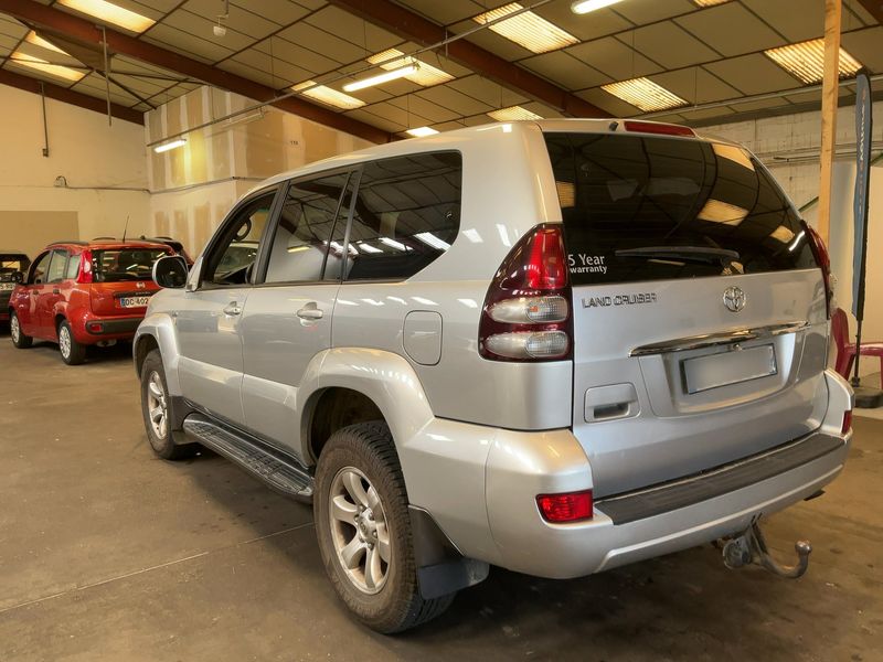 Toyota Land Cruiser 3.0 D-4D VX 2007 – снимка 6