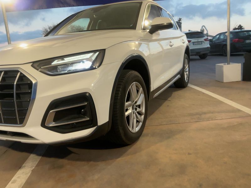 Audi Q5 40 TDI Mild-Hybrid quattro advanced 2022 – снимка 2