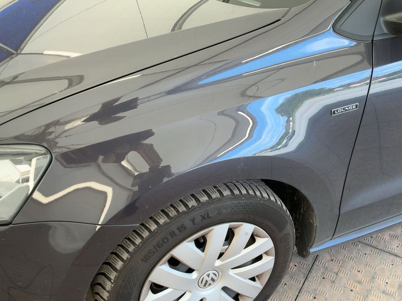 Volkswagen Polo 1.4 TDI Lounge BlueMotion Tech 2015 – снимка 2