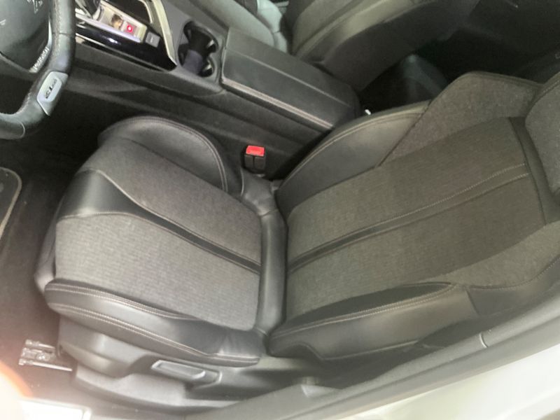 Peugeot 5008 1.5 Blue-HDi GT Line 2018 – снимка 22