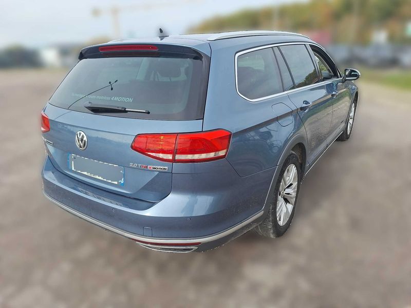 Volkswagen Passat Alltrack 2.0 TDI 4Motion BlueMotion Tech 2016 – снимка 5
