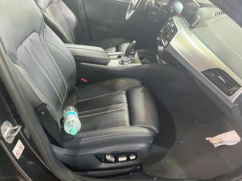 BMW 5er 530d xDrive M Sport 2020 – снимка 17