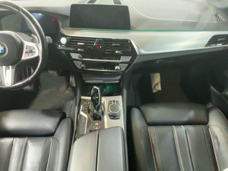 BMW 5er 530d xDrive M Sport 2020 – снимка 18