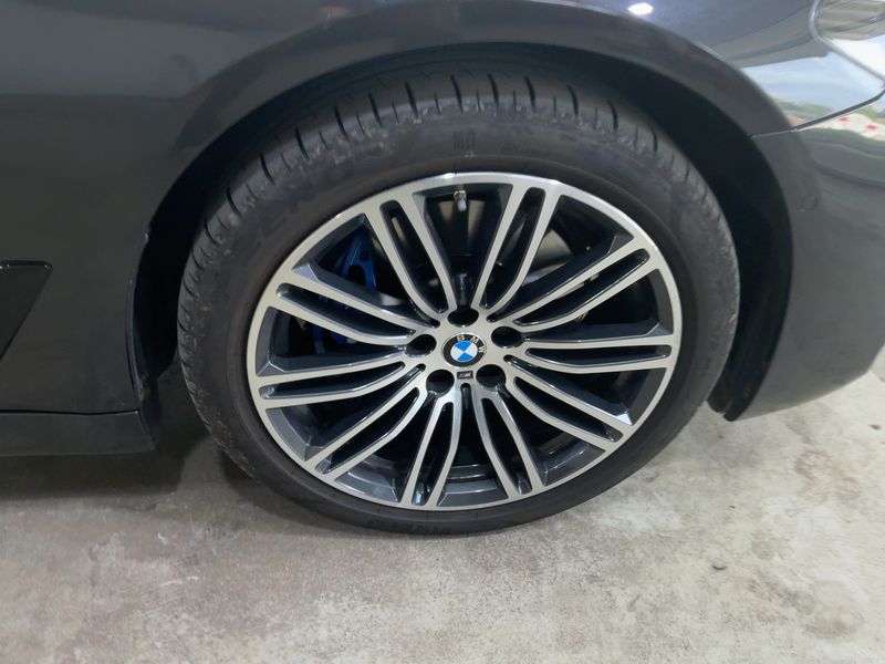 BMW 5er 530d xDrive M Sport 2020 – снимка 11