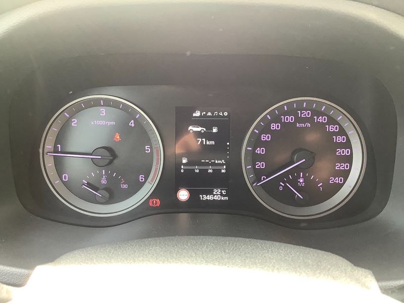 Hyundai Tucson 1.7 CRDi Xpossible ISG 2WD 2017 – снимка 18