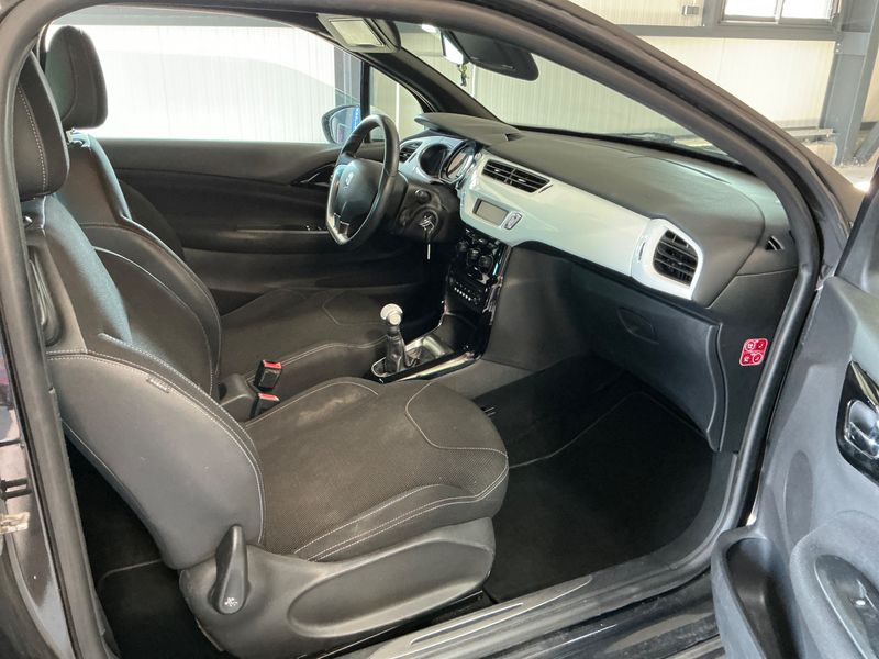 Citroen DS3 1.6 VTi 2011 – снимка 3
