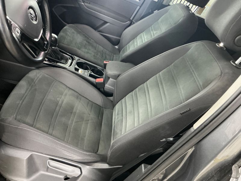 Volkswagen Touran 2.0 TDI Comfortline BlueMotion Tech 2019 – снимка 25