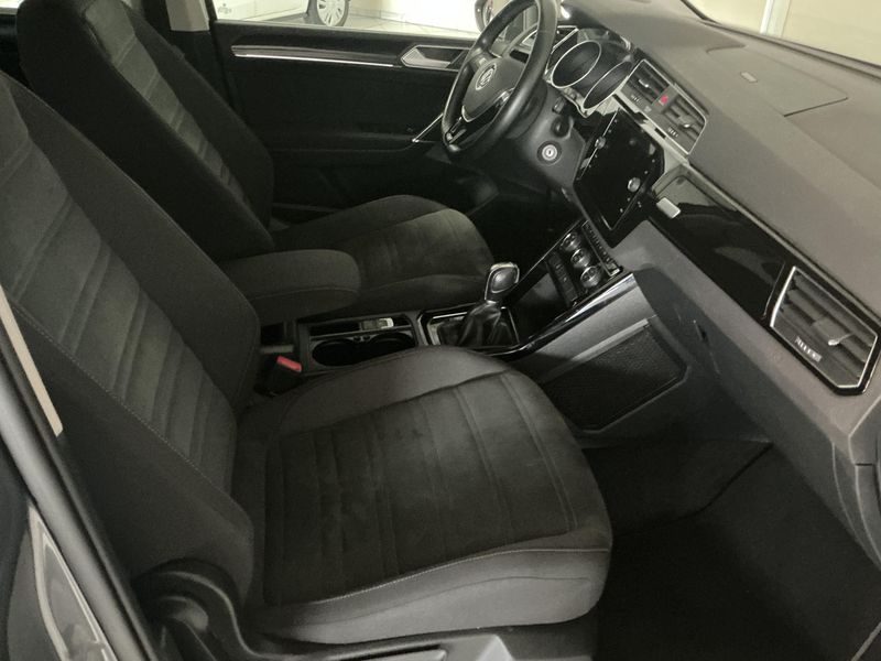 Volkswagen Touran 2.0 TDI Comfortline BlueMotion Tech 2019 – снимка 16
