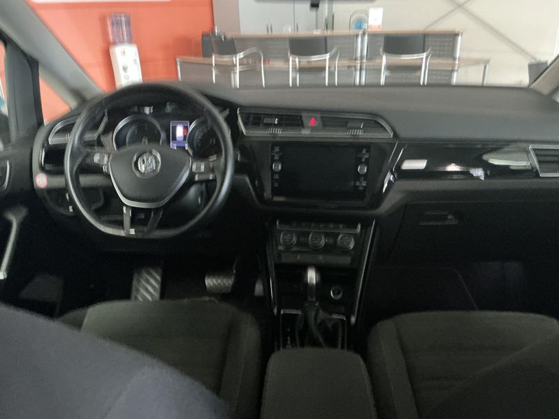Volkswagen Touran 2.0 TDI Comfortline BlueMotion Tech 2019 – снимка 17