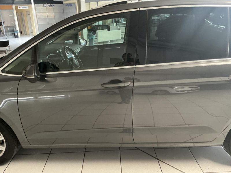 Volkswagen Touran 2.0 TDI Comfortline BlueMotion Tech 2019 – снимка 4