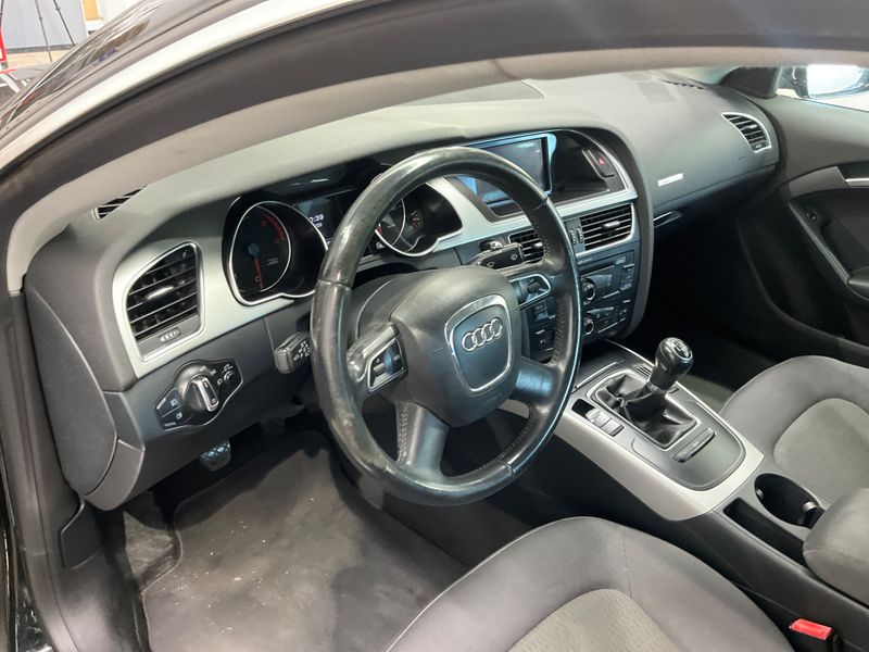 Audi A5 2.0 TDI 2011 – снимка 28