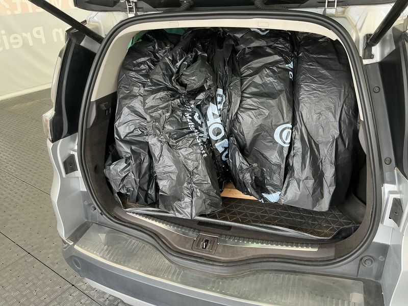 Renault Espace 1.6 dCi Energy Initiale Paris 2015 – снимка 34