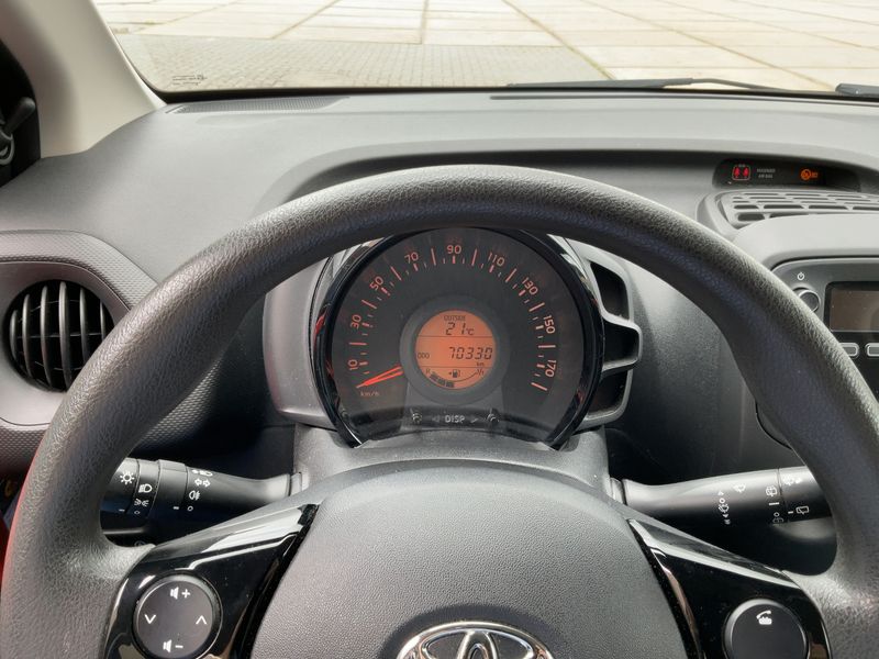 Toyota Aygo 1.0 VVT-i X-Fun 2019 – снимка 18