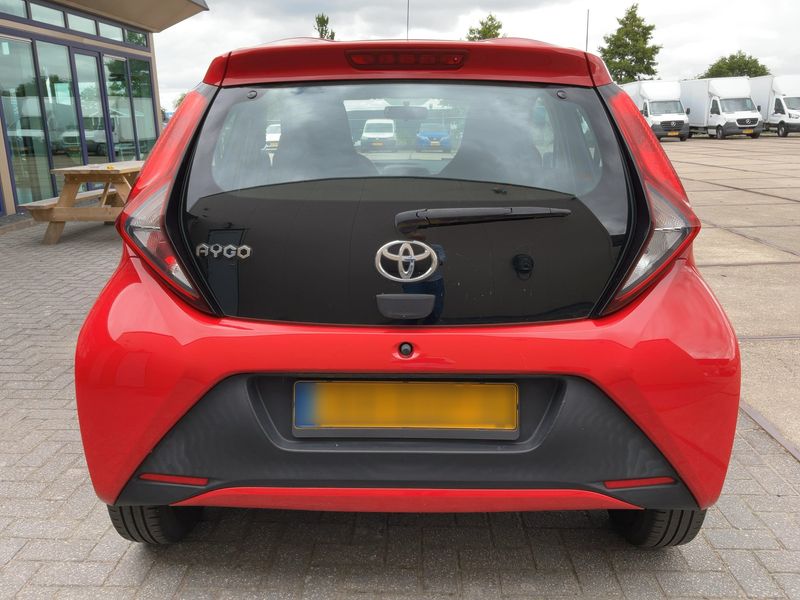 Toyota Aygo 1.0 VVT-i X-Fun 2019 – снимка 7