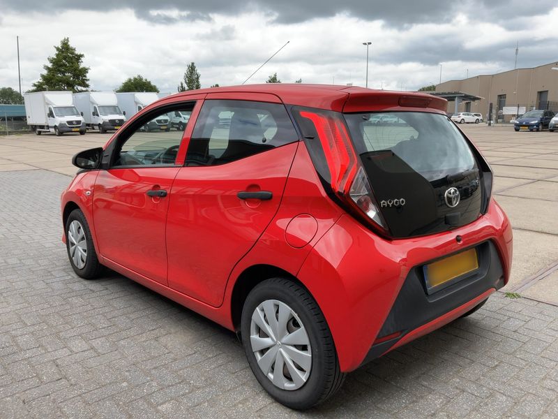 Toyota Aygo 1.0 VVT-i X-Fun 2019 – снимка 6