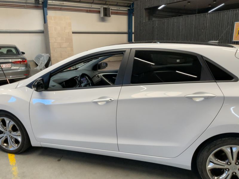 Hyundai i30 1.6 CRDi Classic 2014 – снимка 4