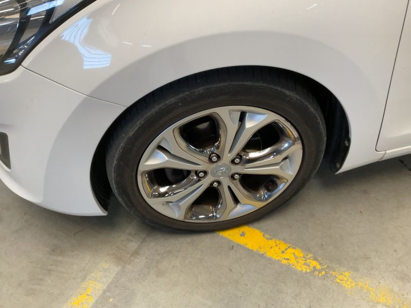 Hyundai i30 1.6 CRDi Classic 2014 – снимка 3