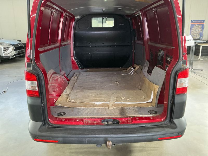 Volkswagen T5 Transporter 2.0 TDI Kasten lang 2013 – снимка 31