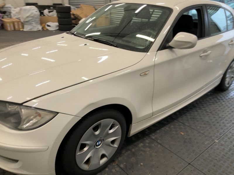 BMW 1er 116d 2011 – снимка 2